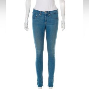 Light Wash Rag & Bone mid-rise skinny jeans.
Waist: 30"